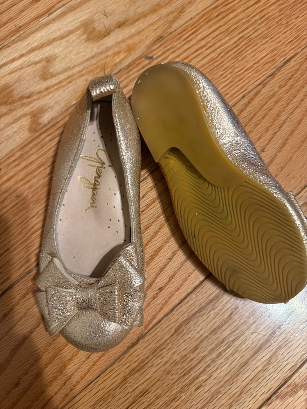 Itty Bitty Toes Gold Glitter Bow Ballet Flats